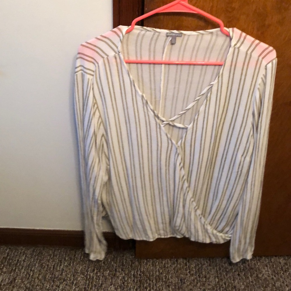 XL large white long sleeve with green pin stripes